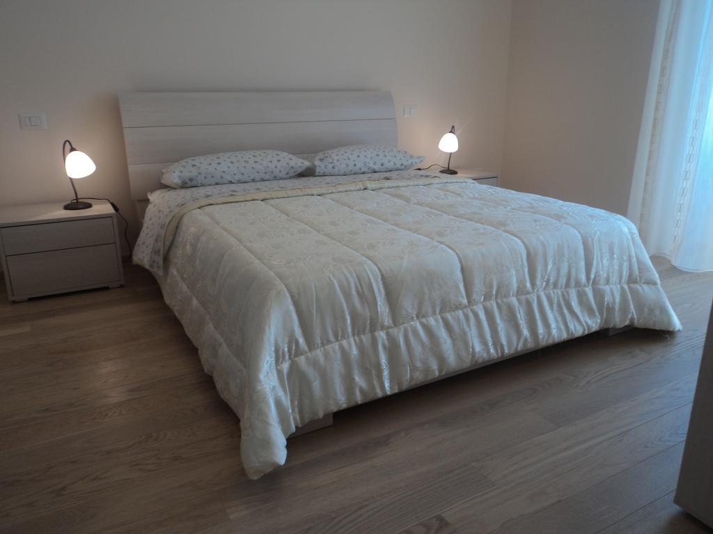 Casa Vacanze Gaia Asís Habitación foto